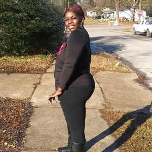 Meet your Posher, Malinda